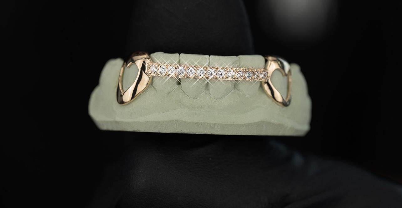OPEN HEART K9 WITH A Diamond Center Bar