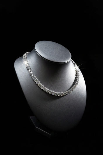 Cute box necklace